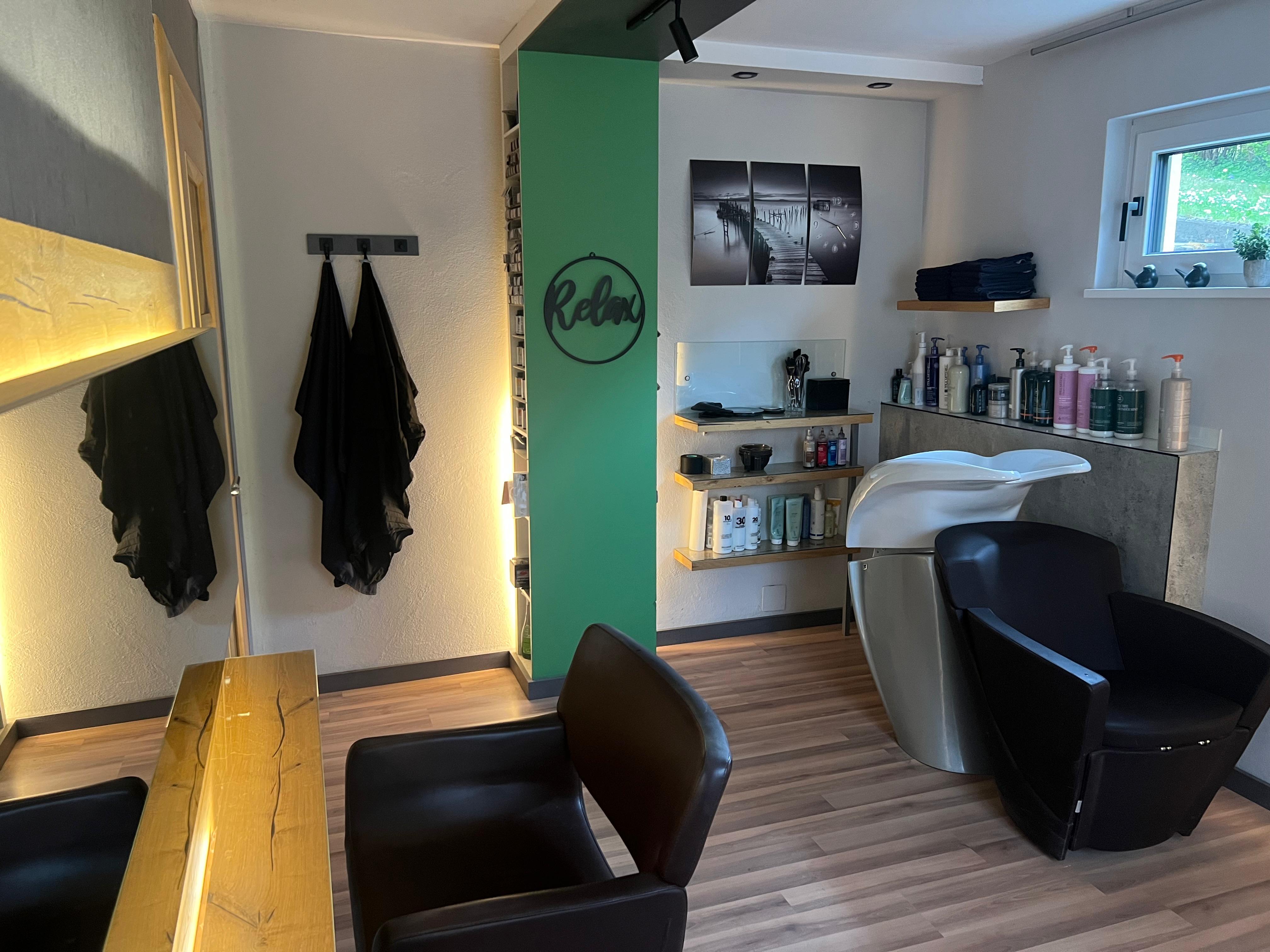 Salon – Seitlich